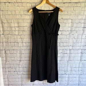Ann Taylor 100% Cotton Black‎ Sleeveless Dress Woman’s Size 10 P